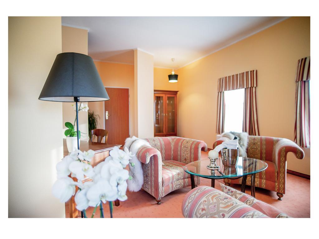 Hotel Fenix เยเลเนียกูรา ห้อง รูปภาพ